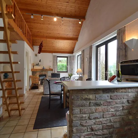 Holiday home Cozy With Large Enclosed Garden Baillamont